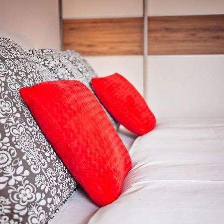 Apartamenty Design Centrum-Garbary Street Poznan Ngoại thất bức ảnh